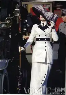 她与时尚共传奇品味荧幕经典造型