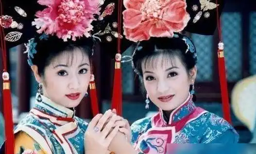 萌探清宫造型杨紫版紫薇灵动,皇后那英霸气,容嬷嬷最传神