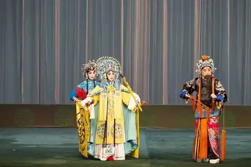 京剧龙凤呈祥在滨州保利大剧院精彩上演
