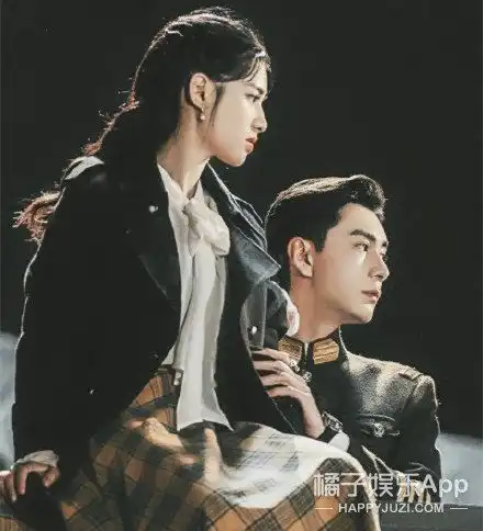 陈星旭张婧仪因戏生情新剧互动甜炸初具爆相,正主摁头嗑糖