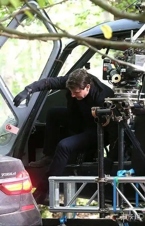 碟中谍6剧组全面复工汤姆克鲁斯伤愈回归