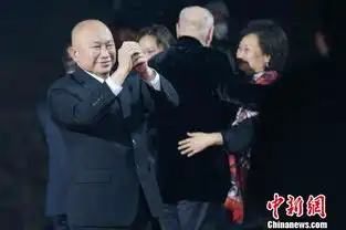 吴宇森携经典英雄本色亮相首届平遥国际电影展
