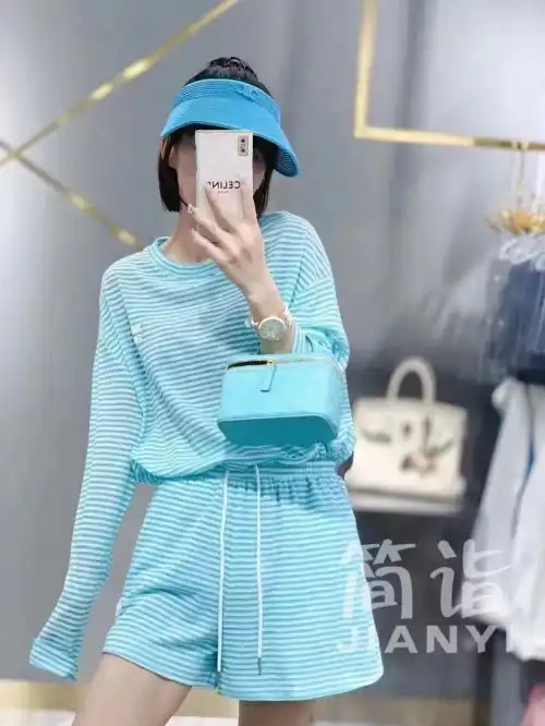 上海简诣女装让你在夏季更加时尚动人