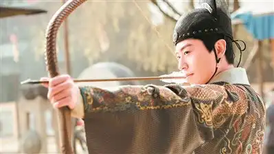 大明风华话题不断朱亚文搔首弄姿是人物的保护色