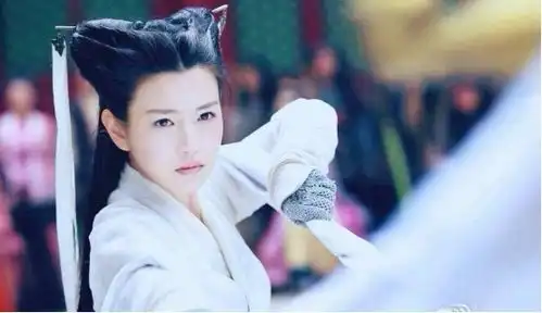 一样花开两样人,金庸影视剧里的那些仙品俗品和废品神雕篇