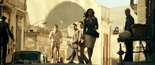 埃尼奥莫里康内用音乐雕刻光影的人
