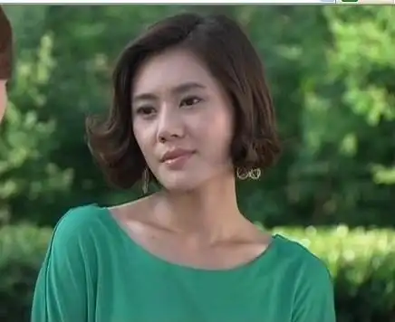 湖南台回家的诱惑中,林品如变身高珊珊后,她的那种短发发型叫什么名字啊在哪里可以弄这种发型啊
