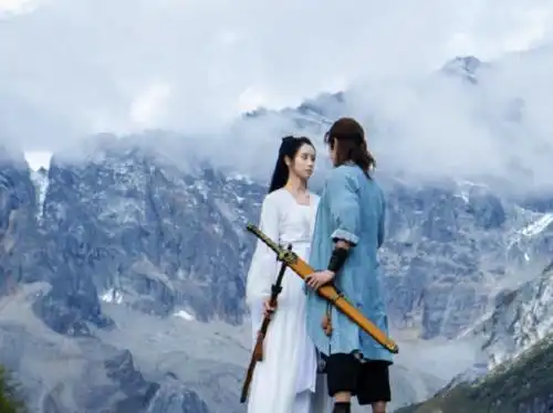 神雕侠侣又被翻拍,小龙女被吐槽毫无仙气,想学刘亦菲却不到位
