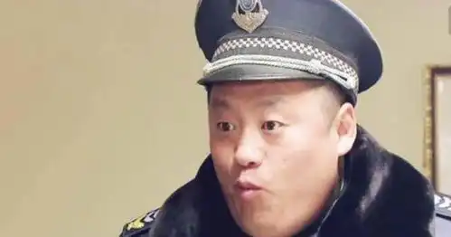 妻子乡村爱情宋晓峰妻子曝光开着上百万辆豪车,五官精致
