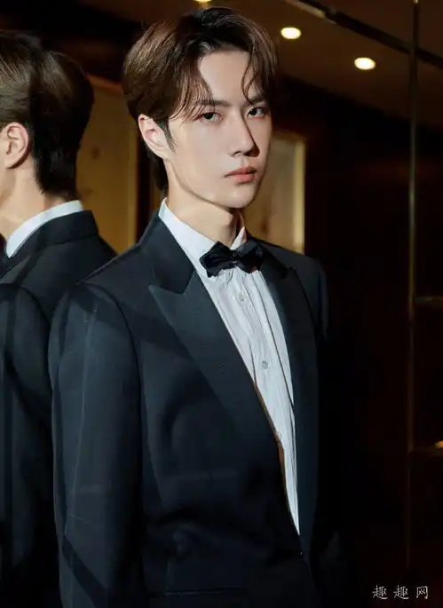 王一博高清可爱图片王一博时尚写真
