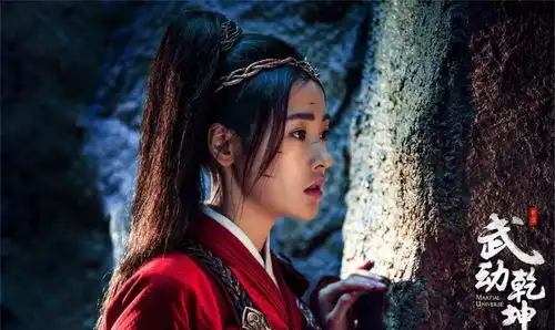 年龄又改小2岁太子妃张天爱遭网友群嘲,年龄成娱乐圈之谜