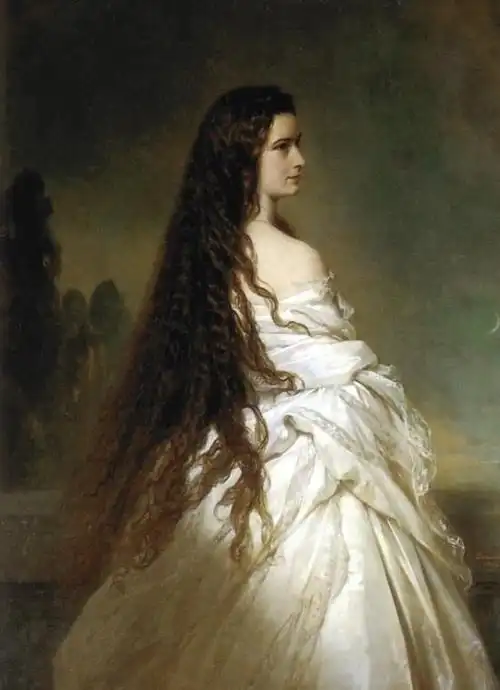 茜茜公主腰围超50厘米就断食,她的腰到底多细老照片确实很漂亮