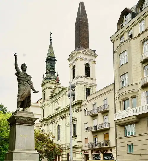 伤痕累累的多瑙河明珠布达佩斯