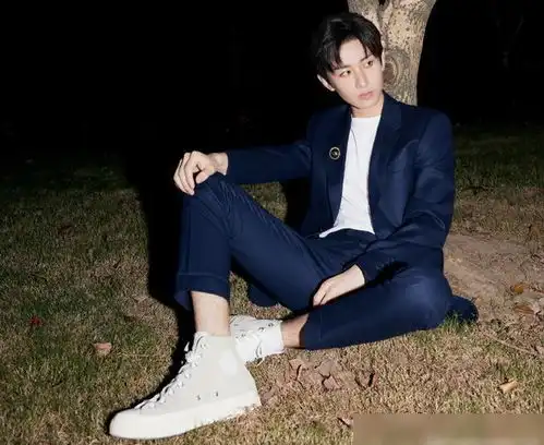 明星爆料关晓彤朱一龙成毅黄晓明周冬雨鹿晗蔡徐坤