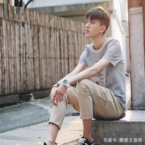 悲伤逆流成河悲伤的河流当中,也存在着一丝丝的温暖
