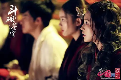 斗破苍穹曝光破世海报吴磊林允展现奇境风采
