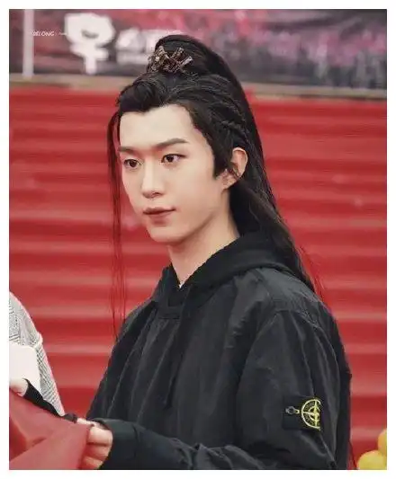 新剧范丞丞推出,剧照被网友吐槽疯狂,网友说他们太麻木了