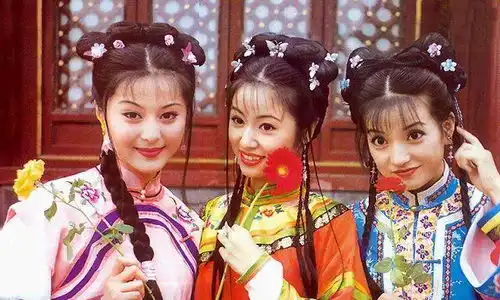 新版还珠格格谁来演杨紫赵露思被指最适合演小燕子
