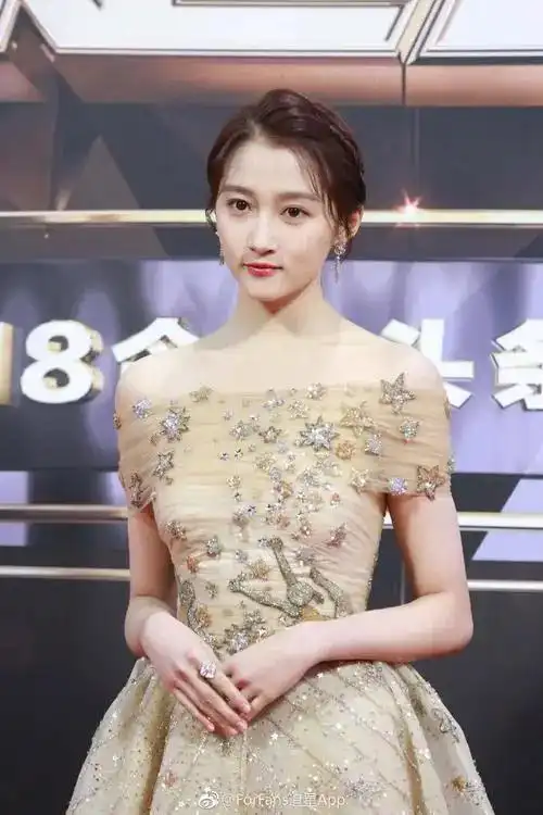 大清灭亡后,格格们都嫁给了谁其实好几位明星都是大清后裔