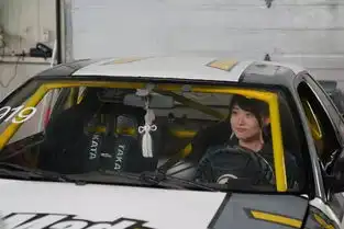 萌妹20万改装600匹飘移战神,赛道再现头文字d高能时刻