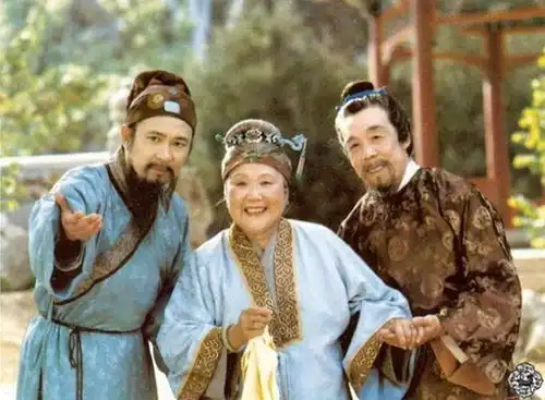 1987年陈晓旭欧阳奋强主演央视版电视剧红楼梦剧照欣赏
