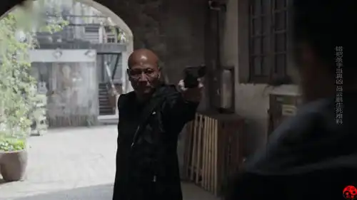 猎毒人里蝎子李明走了,而蝎子的扮演者也走了