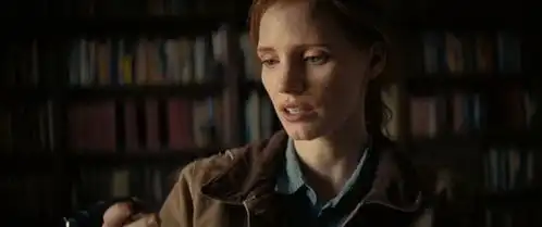 星际穿越杰西卡催泪演技红遍全球,近期现身红毯美到不像45岁
