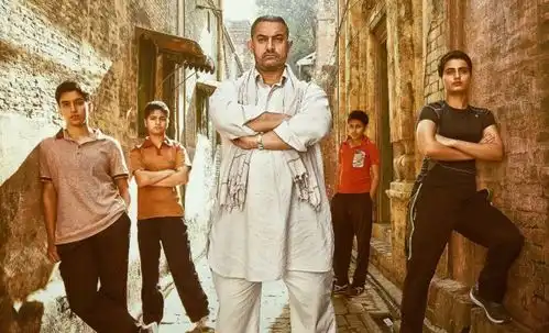 电影摔跤吧爸爸,从商业到价值观取得巨大成功