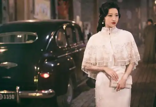 司藤首播扑街背景板男主被吐槽,杨幂景甜都救不了