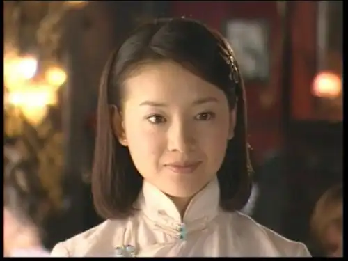 陈坤董洁牵手现身曝青涩照董洁王大治激吻门始末揭秘