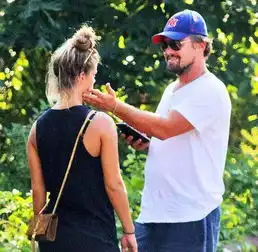 郑爽唐嫣max越瘦越时髦其实微微一胖很倾城