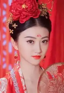 检验颜值的古装脸有什么特点看杨超越就知道了
