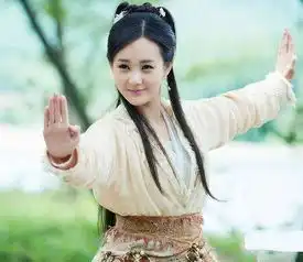 三年演了9部戏的女主角,导演愣是没捧红,网友难道是长得不行
