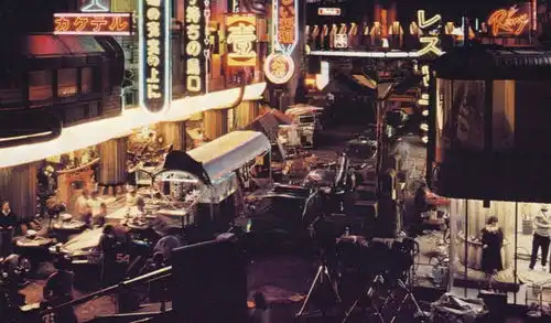 他预言了2019年的世界,然后在2019年离开
