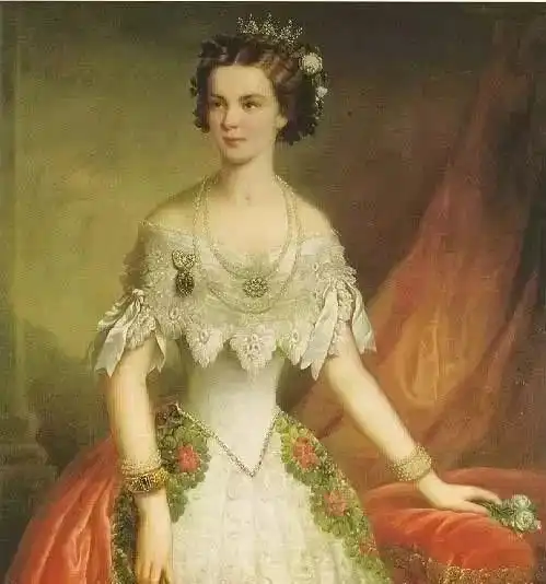 扒一扒茜茜公主的美貌和珠宝