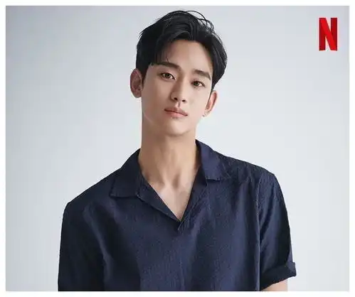 新剧金秀贤和虽然是精神病但没关系将于今晚播出
