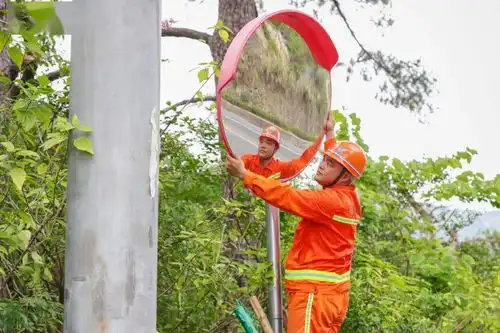 父亲节丨薪火相承公路情接续奋斗筑坦途