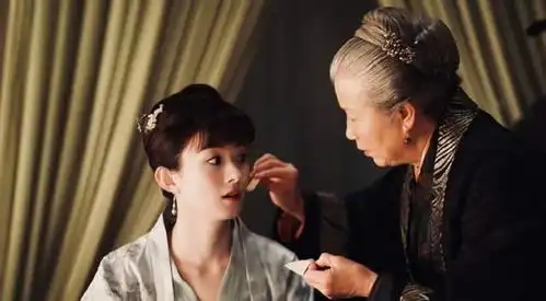 曹翠芬16岁学习演戏,75岁演祖母走红,现凭精湛演技戏约不断
