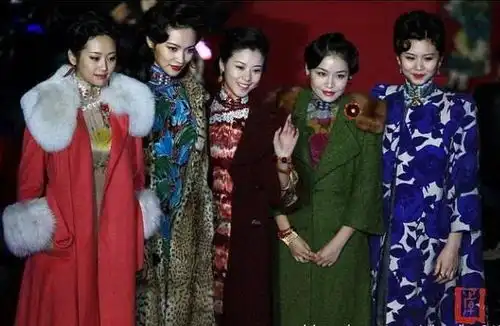 张艺谋没捧红的李纯,搭档赵丽颖杨洋李易峰却刷屏蹿红
