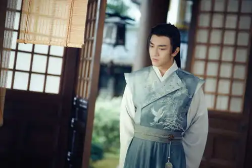 否认出轨后,金瀚面带笑容现身片场,张芷溪表情犀利,气场强大