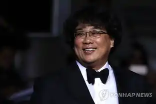 韩影寄生虫亮相戛纳宋康昊李善均朴素丹等走红毯星光熠熠
