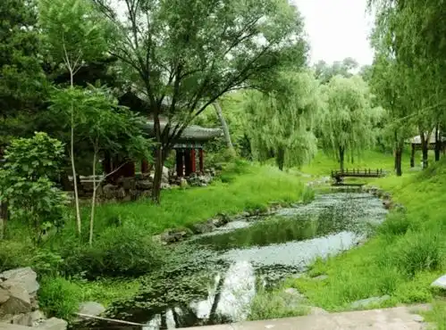 中国5a景区颐和园和避暑山庄
