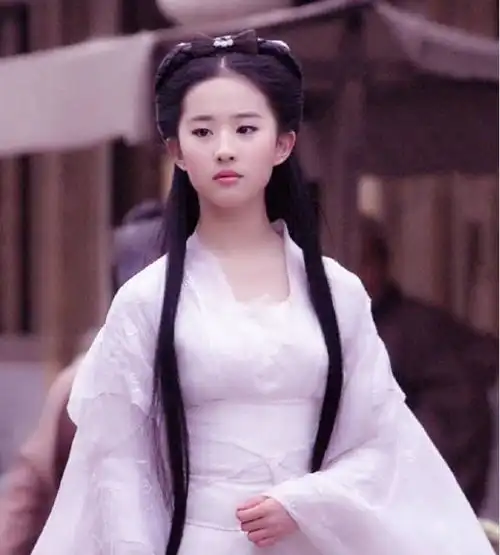 成黑道霸主的初恋,她婴儿肥娃娃音,整天撒娇让大佬抱穿书文
