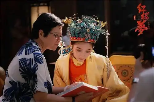 影版红楼梦大尺度镜头引争议,关晓彤躺枪