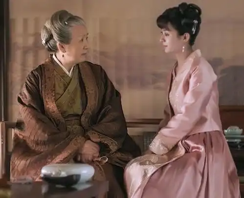 六十岁的奶奶说救赎女人的从来不是爱情,而是爱好