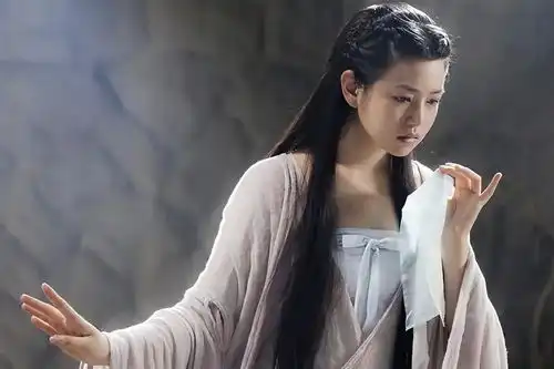 很美却不上镜的7位女星王祖贤刘亦菲在榜,曾黎李小冉常被提及
