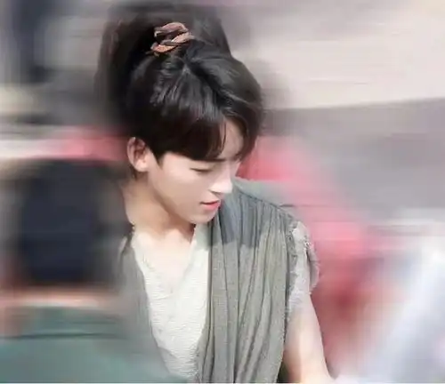 斗破苍穹2路透,何洛洛身披麻布演炎帝,让人怀念吴磊的萧炎