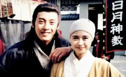 陈锦鸿吕颂贤张文慈等罕见相聚多年过去他们依旧没多大变化
