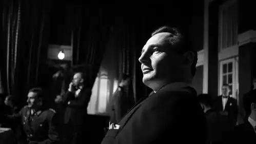 辛德勒的名单凡救人一命,即救全世界