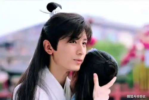 杨超越3剧连播,成毅新剧定无缝衔接,这样消耗他们真的好吗
